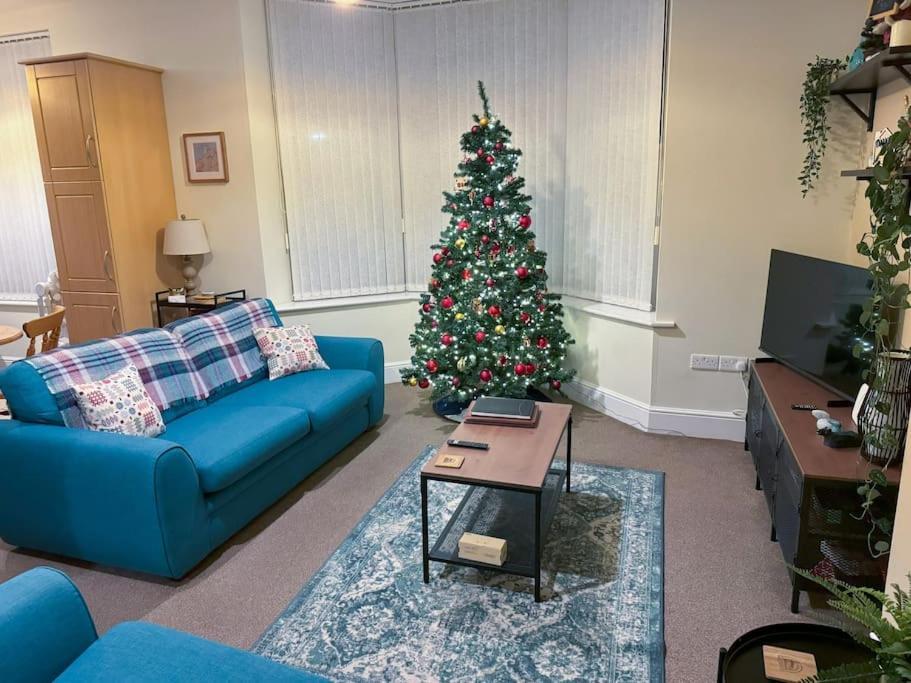 Private Parking, Central Llandudno, King Bed With Ensuite At Clement Lodge Exteriör bild
