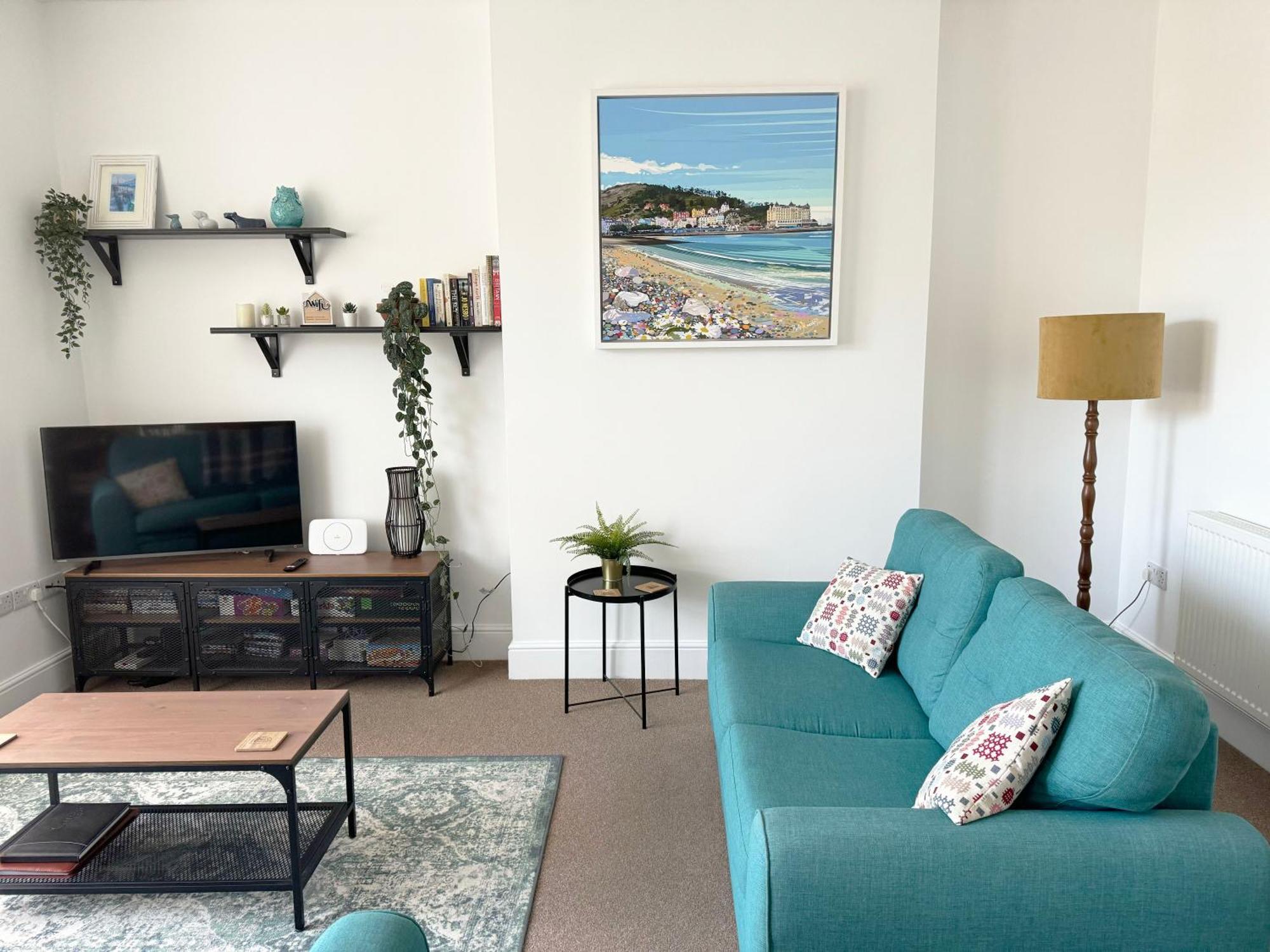 Private Parking, Central Llandudno, King Bed With Ensuite At Clement Lodge Exteriör bild