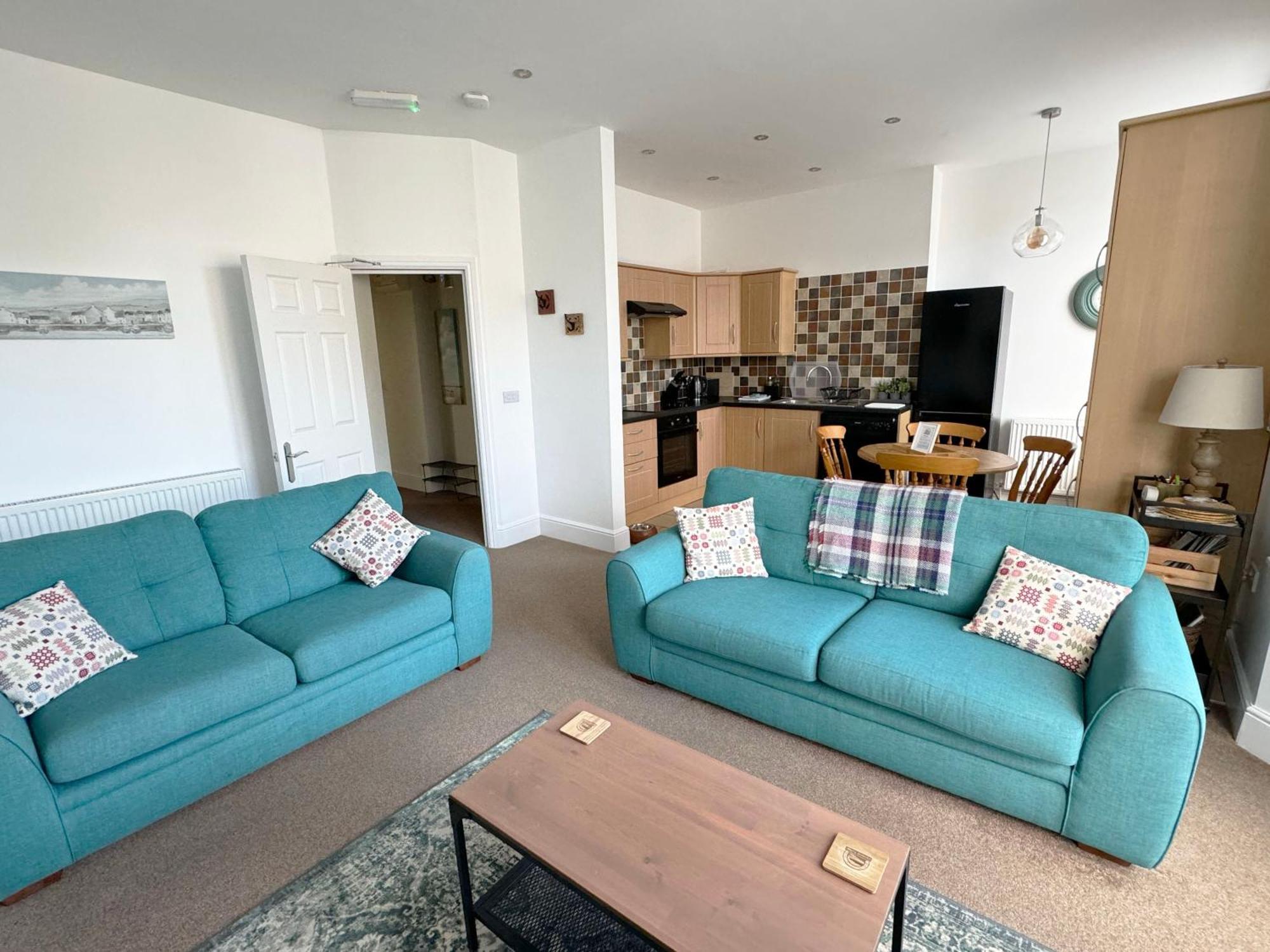 Private Parking, Central Llandudno, King Bed With Ensuite At Clement Lodge Exteriör bild