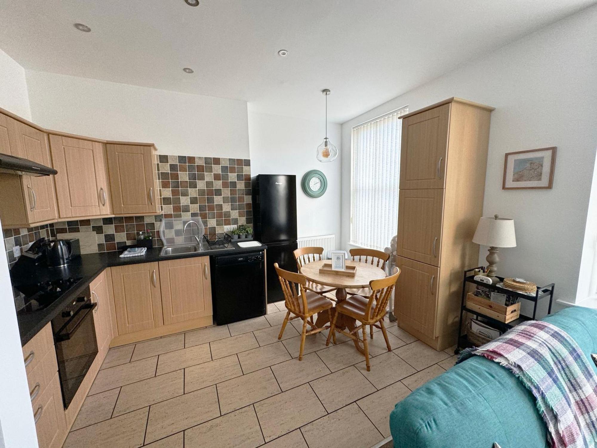 Private Parking, Central Llandudno, King Bed With Ensuite At Clement Lodge Exteriör bild